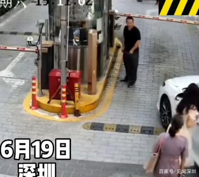 又是油門當剎車，深圳女司機剛啟動就撞翻崗亭，女保安員骨折受傷